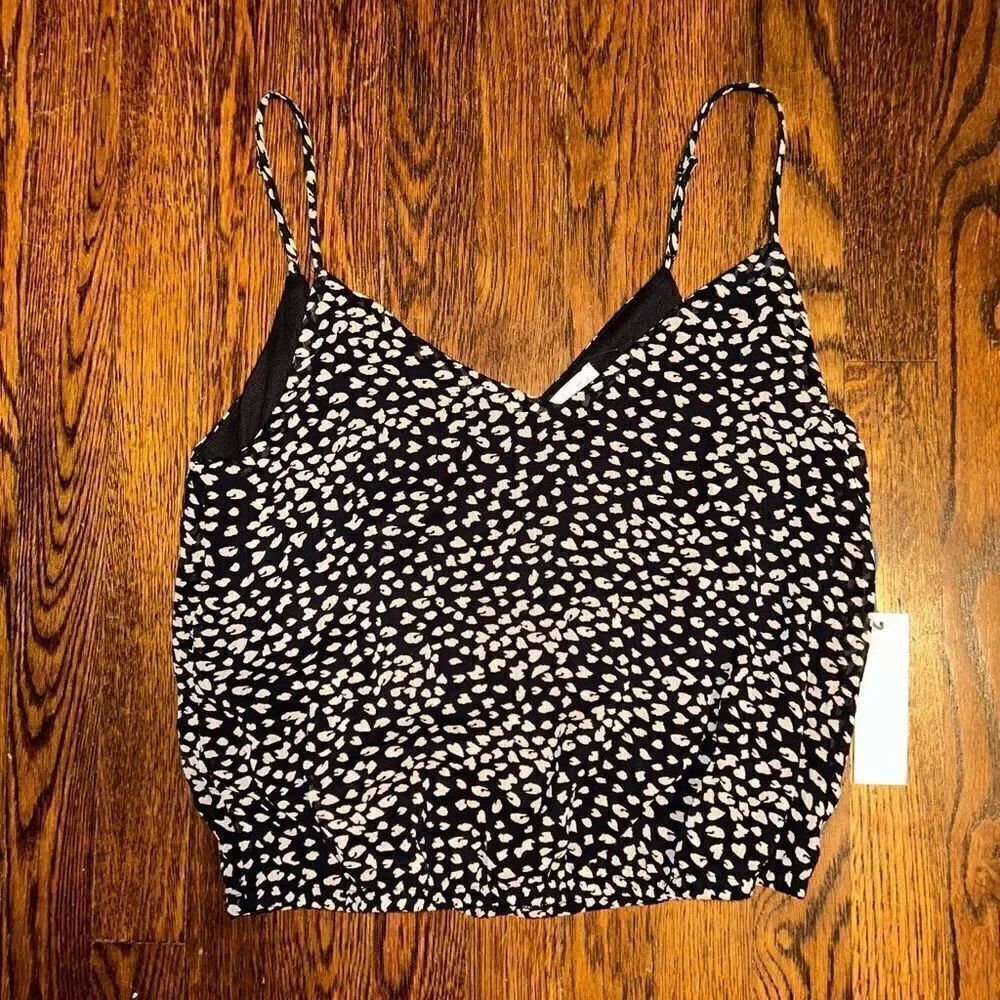 New blouse   - Picture 1 of 3